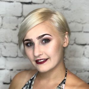 Meet your Posher, Destiny Steinberg